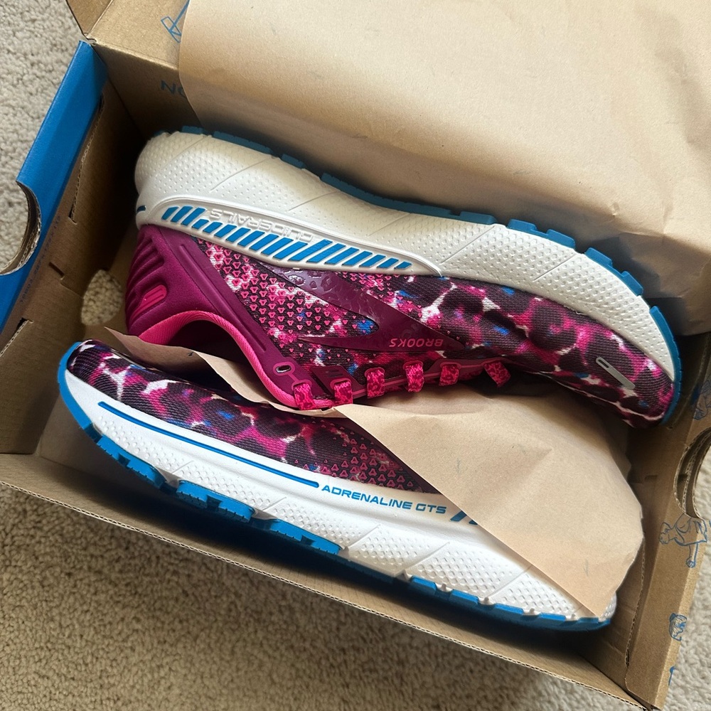 Brooks Adrenaline GTS Women's Running Shoes - Pink Pattern